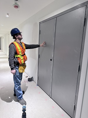 Hallow metall doors (4)